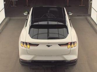 Photo of 2021 Star White Ford Mustang Mach-E