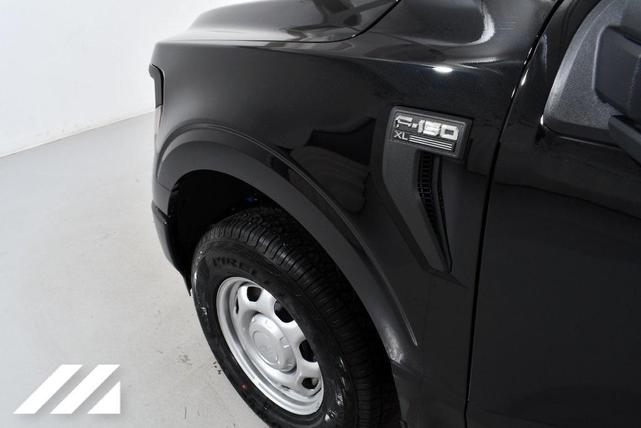 Photo of 2025 Black Metallic Ford F-150