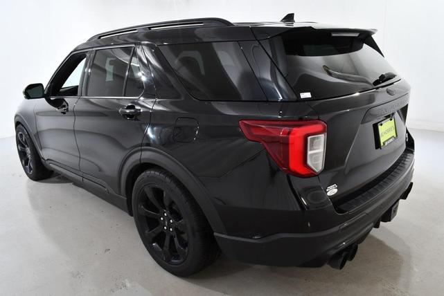 Photo of 2021 Black Ford Explorer