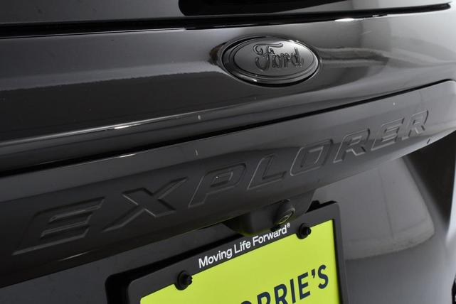 Photo of 2021 Black Ford Explorer