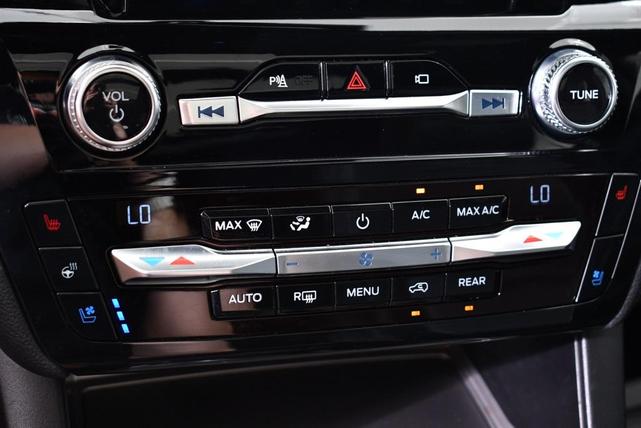 Photo of 2021 Black Ford Explorer