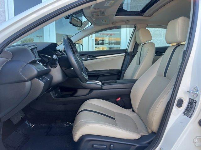 Photo of 2018 White Orchid Pearl Honda Civic