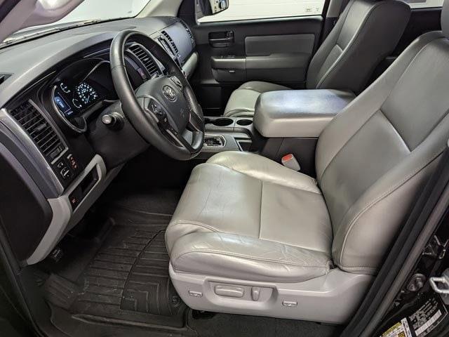 Photo of 2020 Midnight Black Toyota Sequoia