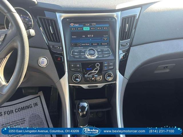 Photo of 2012 Pacific Blue Pearl Mica Hyundai SONATA