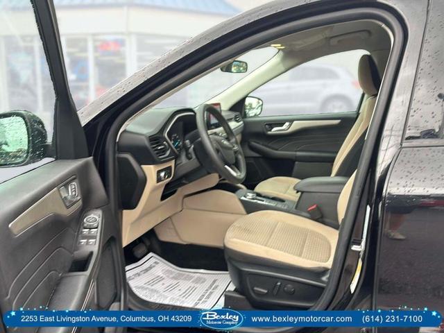 Photo of 2021  Ford Escape