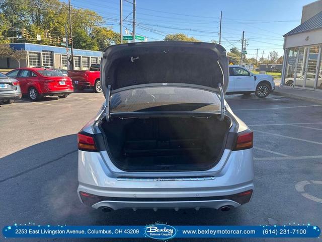 Photo of 2021 Silver Nissan Altima