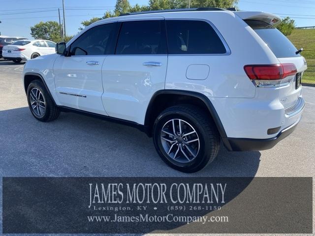 Photo of 2022 Bright White Clearcoat Jeep Grand Cherokee WK