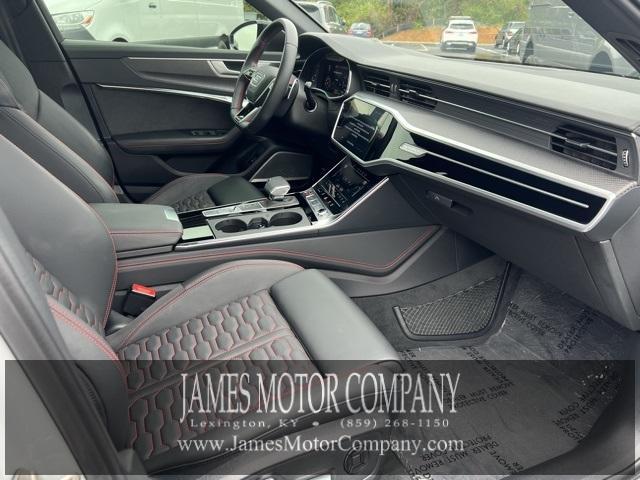 Photo of 2024 Glacier White Metallic Audi RS 6 Avant