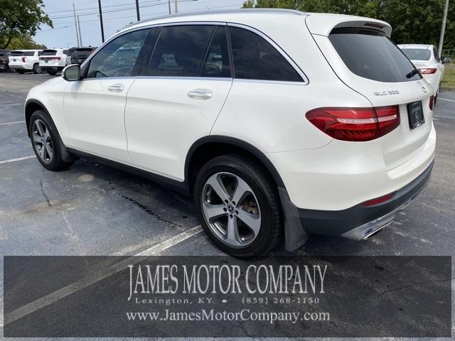 Photo of 2018 White Mercedes-Benz GLC 300