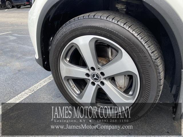 Photo of 2018 White Mercedes-Benz GLC 300