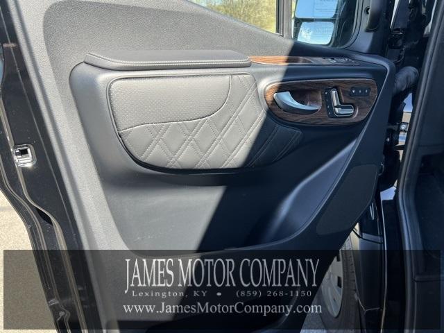 Photo of 2023 Black Mercedes-Benz Sprinter 3500