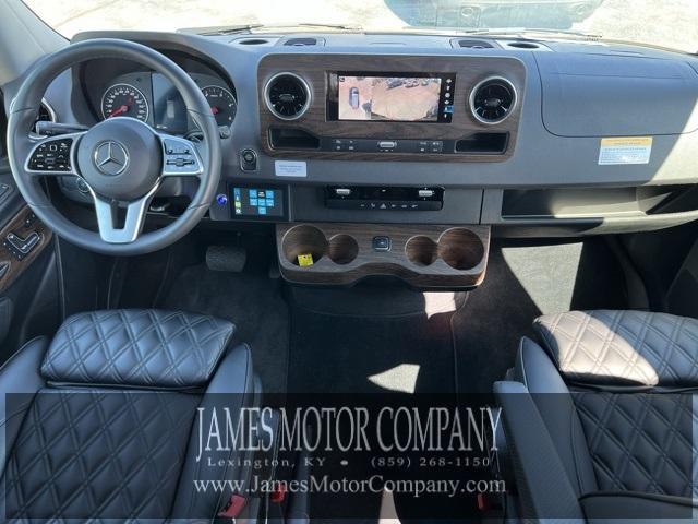 Photo of 2023 Black Mercedes-Benz Sprinter 3500
