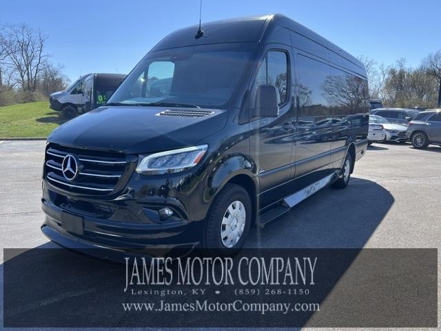 Photo of 2023 Black Mercedes-Benz Sprinter 3500