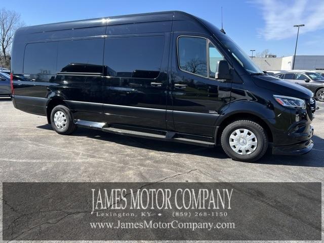 Photo of 2023 Black Mercedes-Benz Sprinter 3500