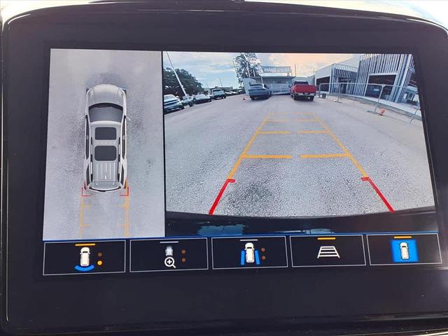 Photo of 2022 Mosaic Black Metallic Chevrolet Traverse