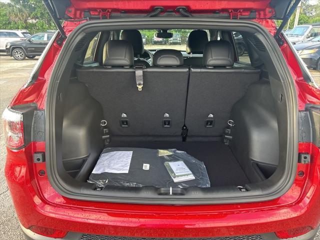 Photo of 2025 Red Hot Pearlcoat Jeep Compass