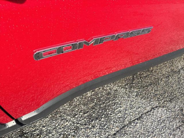 Photo of 2025 Red Hot Pearlcoat Jeep Compass