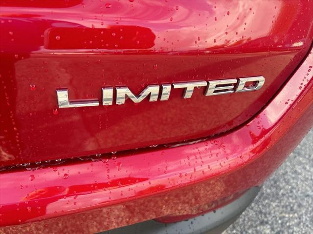 Photo of 2025 Red Hot Pearlcoat Jeep Compass