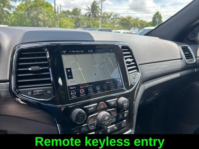 Photo of 2021 Velvet Red Pearlcoat Jeep Grand Cherokee