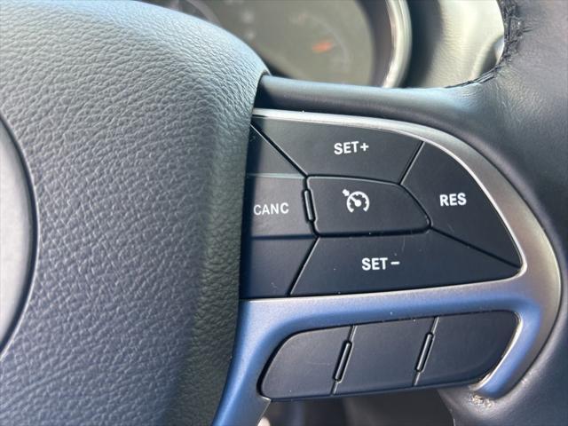 Photo of 2021 Velvet Red Pearlcoat Jeep Grand Cherokee