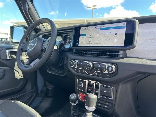 Photo of 2025 Anvil Clear Coat Jeep Wrangler