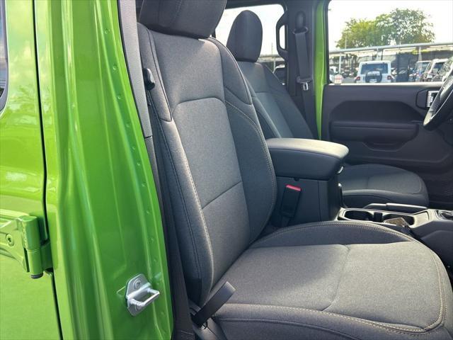 Photo of 2025 Mojito Clearcoat Jeep Wrangler