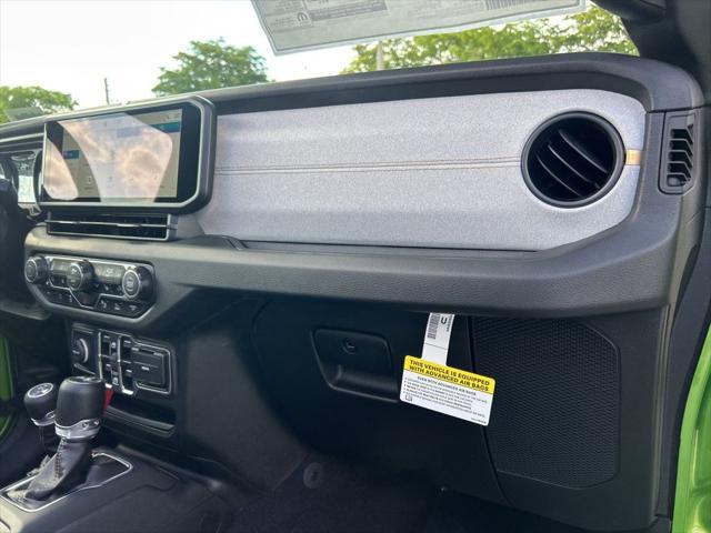 Photo of 2025 Mojito Clearcoat Jeep Wrangler