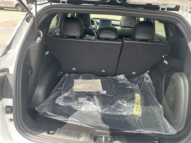 Photo of 2025 Bright White Clearcoat Jeep Compass