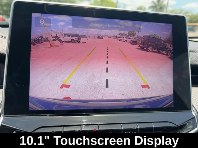 Photo of 2024 Diamond Black Crystal Pearlcoat Jeep Compass