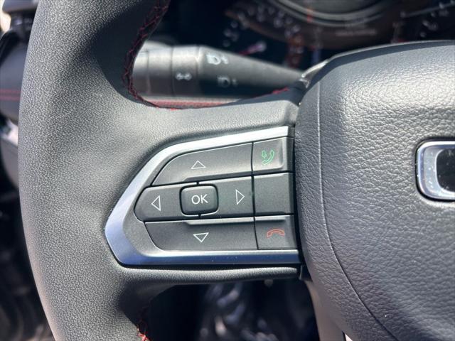 Photo of 2024 Diamond Black Crystal Pearlcoat Jeep Compass