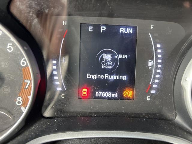 Photo of 2021 Diamond Black Crystal Pearlcoat Jeep Compass