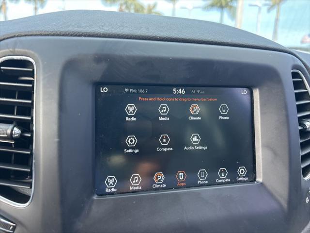 Photo of 2021 Diamond Black Crystal Pearlcoat Jeep Compass