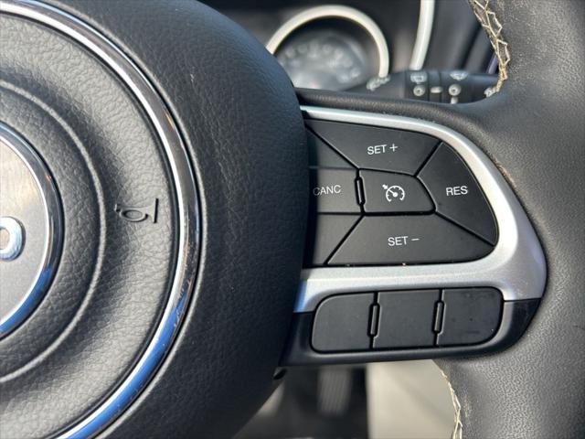 Photo of 2021 Diamond Black Crystal Pearlcoat Jeep Compass
