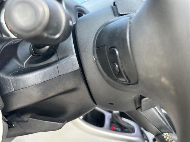 Photo of 2021 Diamond Black Crystal Pearlcoat Jeep Compass