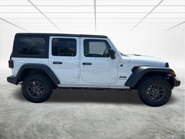 Photo of 2025 Bright White Clearcoat Jeep Wrangler
