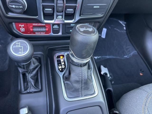 Photo of 2025 Granite Crystal Metallic Clearcoat Jeep Wrangler