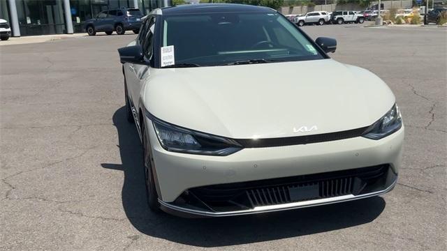 Photo of 2022 Glacier Kia EV6