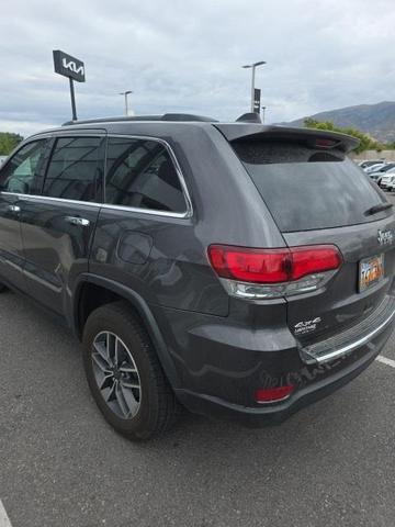 Photo of 2021 Granite Crystal Clearcoat Metallic Jeep Grand Cherokee