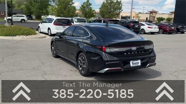 Photo of 2024 Onyx Black Hyundai SONATA
