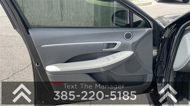Photo of 2024 Onyx Black Hyundai SONATA