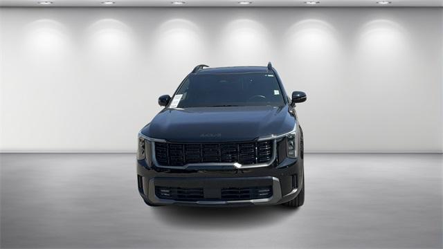 Photo of 2025 Ebony Black Kia Sorento