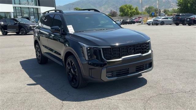 Photo of 2025 Ebony Black Kia Sorento