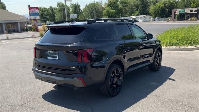 Photo of 2025 Ebony Black Kia Sorento