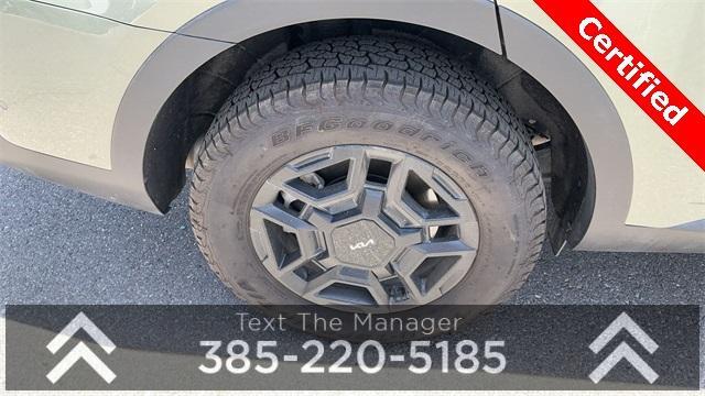 Photo of 2024 Jungle Green Kia Sorento