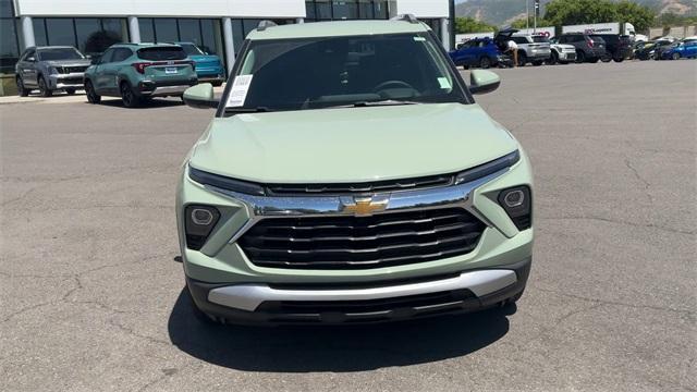 Photo of 2025 Green Chevrolet Trailblazer