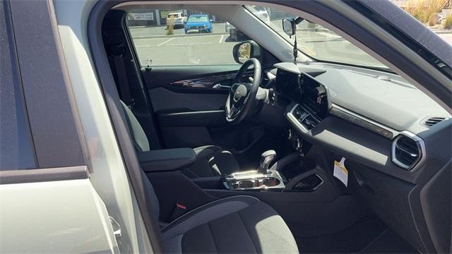 Photo of 2025 Green Chevrolet Trailblazer