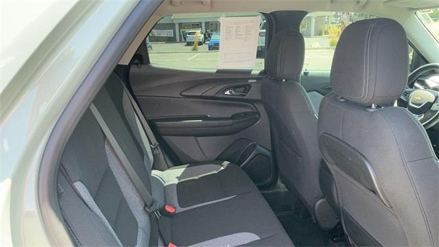 Photo of 2025 Green Chevrolet Trailblazer