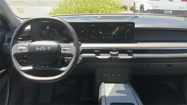 Photo of 2024 Iceberg Green Kia EV9