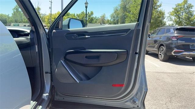 Photo of 2024 Iceberg Green Kia EV9