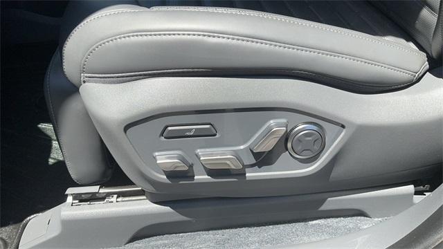Photo of 2024 Iceberg Green Kia EV9